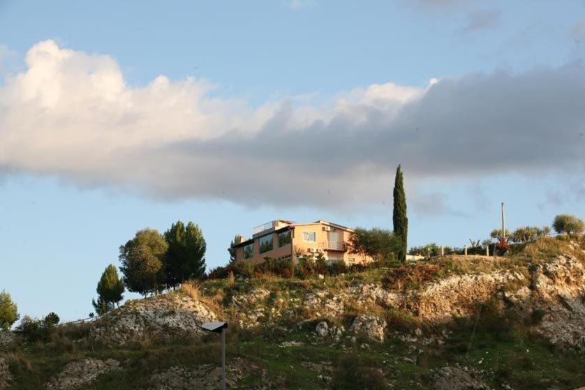 Ciuci'S Manor Villa Aragona Exterior photo